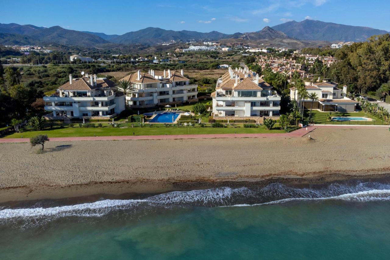 Appt 401-3-Bed-Heaven Beach-Paseo-All Year Heated Pool-Free Bikes Estepona Exterior foto