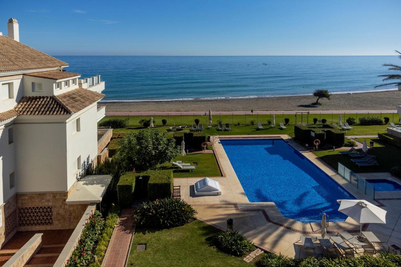 Appt 401-3-Bed-Heaven Beach-Paseo-All Year Heated Pool-Free Bikes Estepona Exterior foto