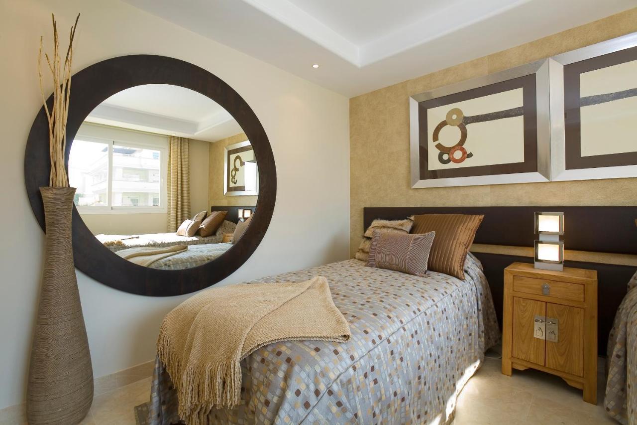 Appt 401-3-Bed-Heaven Beach-Paseo-All Year Heated Pool-Free Bikes Estepona Exterior foto